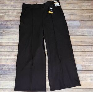 Lee Wide Leg High Rise Black Pull-On Pant size 18M